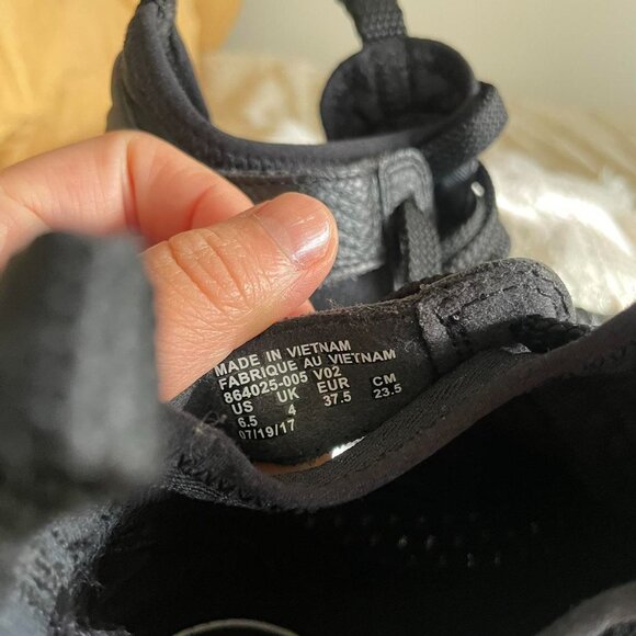 Nike Air Force 1 Ultraforce Mid black & white sneakers - Picture 6 of 6